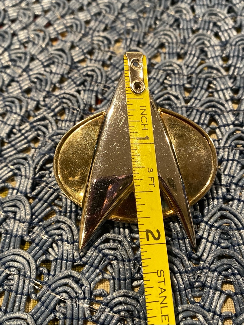 Pin, Gold Starfleet Delta Badge Lapel Brooch - Picture 3 of 5